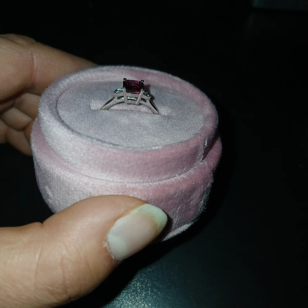 NWT Malawi Garnet And Diamond Ring - Picture 2 of 6